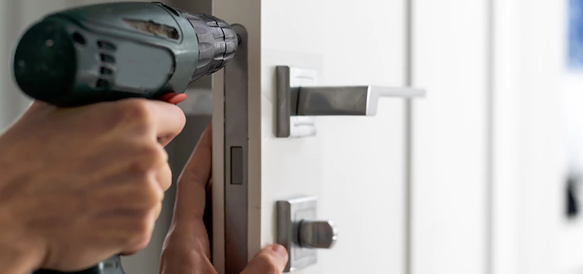 Locksmith For Lock Replacement Near Me in Naperville, IL