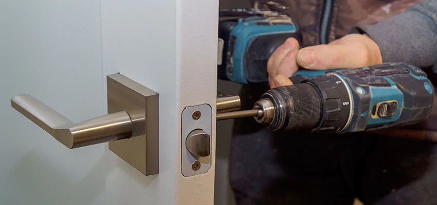 Broken Door Handle Lock Repair in Naperville, Illinois